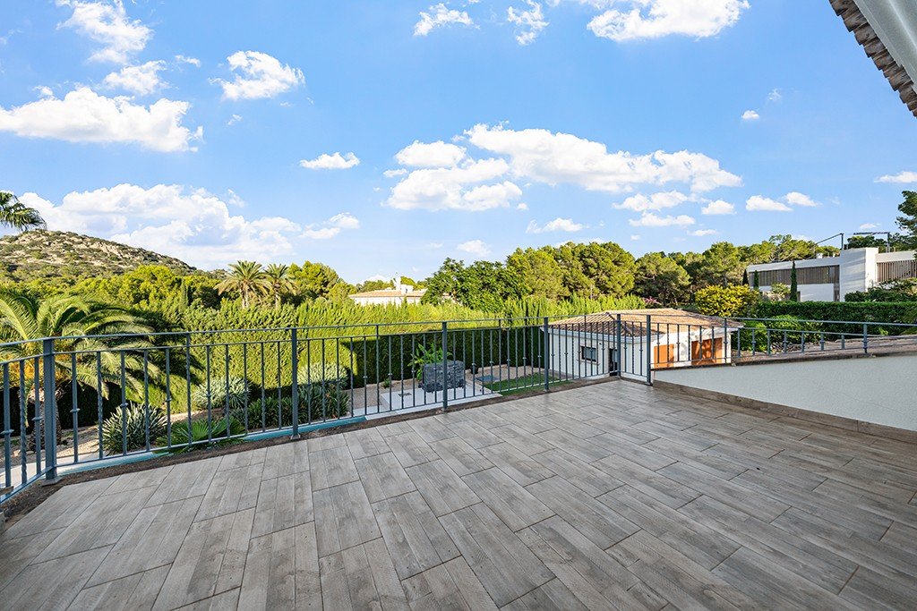 Villa in Santa Ponsa, Mallorca, Spain 4 bedrooms, 694 sq.m. No. 179856