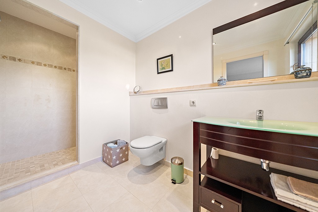 Villa in Santa Ponsa, Mallorca, Spain 4 bedrooms, 694 sq.m. No. 179856