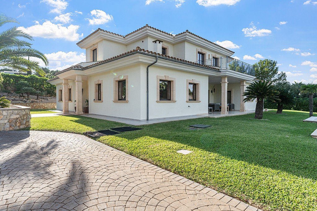 Villa in Santa Ponsa, Mallorca, Spain 4 bedrooms, 694 sq.m. No. 179856