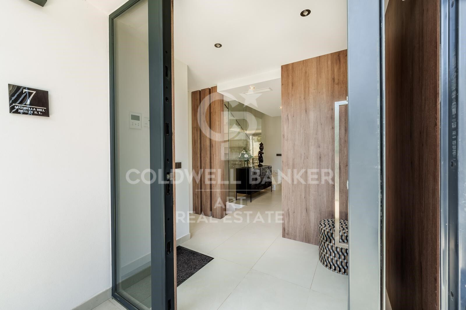 Huvila Marbella, Malaga, Espanja 5 makuuhuonetta, 297 m2 No. 158941
