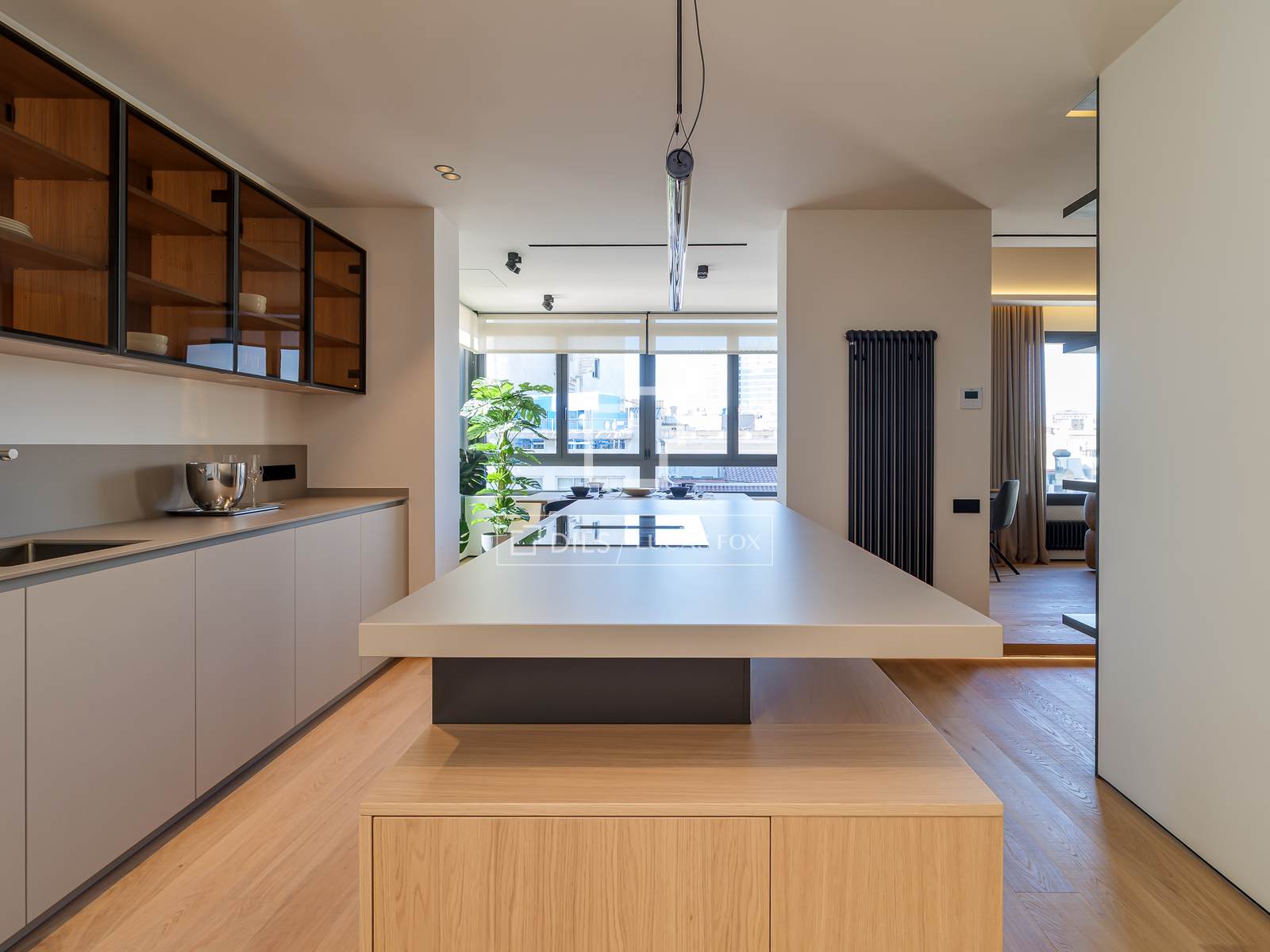 Huoneisto Barcelona, Espanja 4 makuuhuonetta, 224 m2 No. 150803