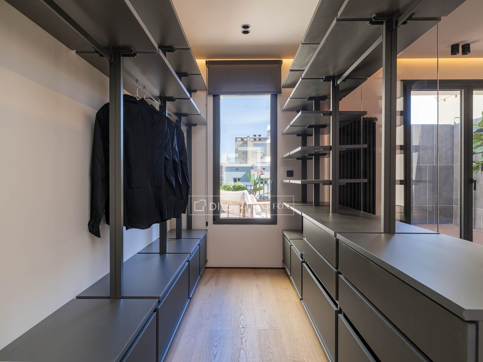 Huoneisto Barcelona, Espanja 4 makuuhuonetta, 224 m2 No. 150803