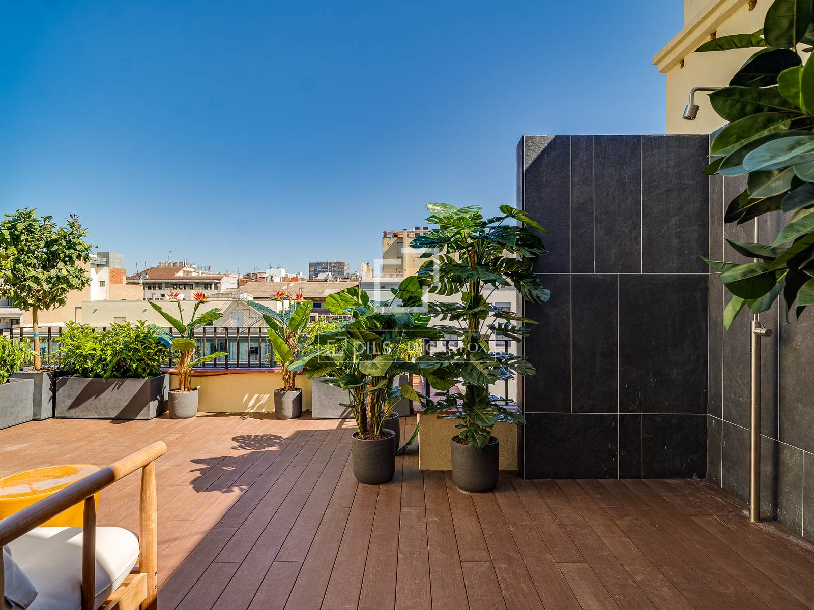 Huoneisto Barcelona, Espanja 4 makuuhuonetta, 224 m2 No. 150803