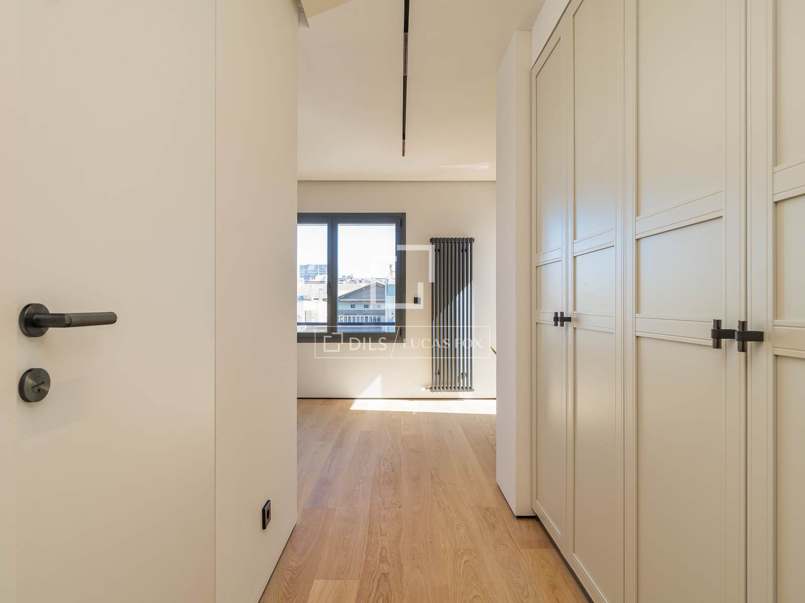 Huoneisto Barcelona, Espanja 4 makuuhuonetta, 224 m2 No. 150803