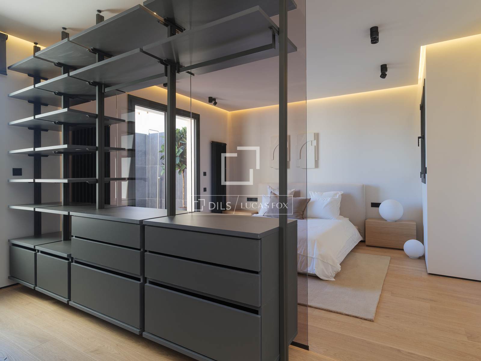 Huoneisto Barcelona, Espanja 4 makuuhuonetta, 224 m2 No. 150803