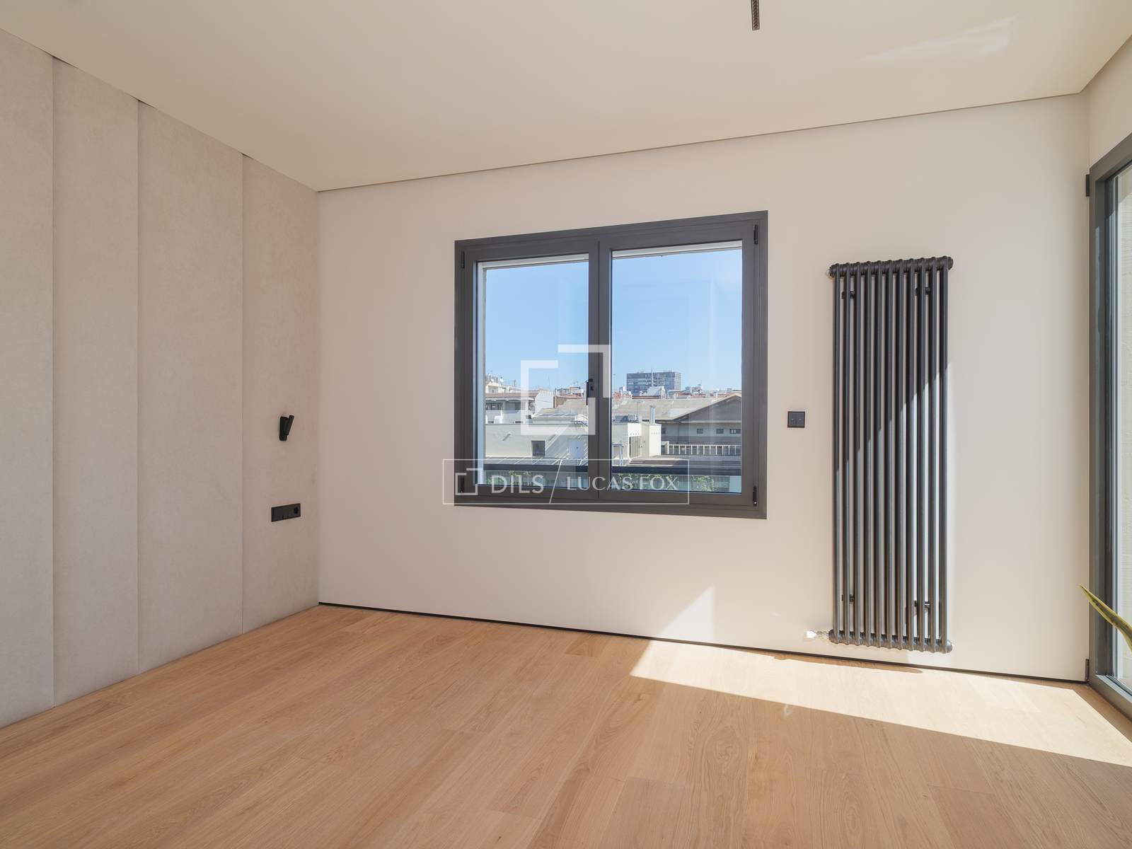 Huoneisto Barcelona, Espanja 4 makuuhuonetta, 224 m2 No. 150803