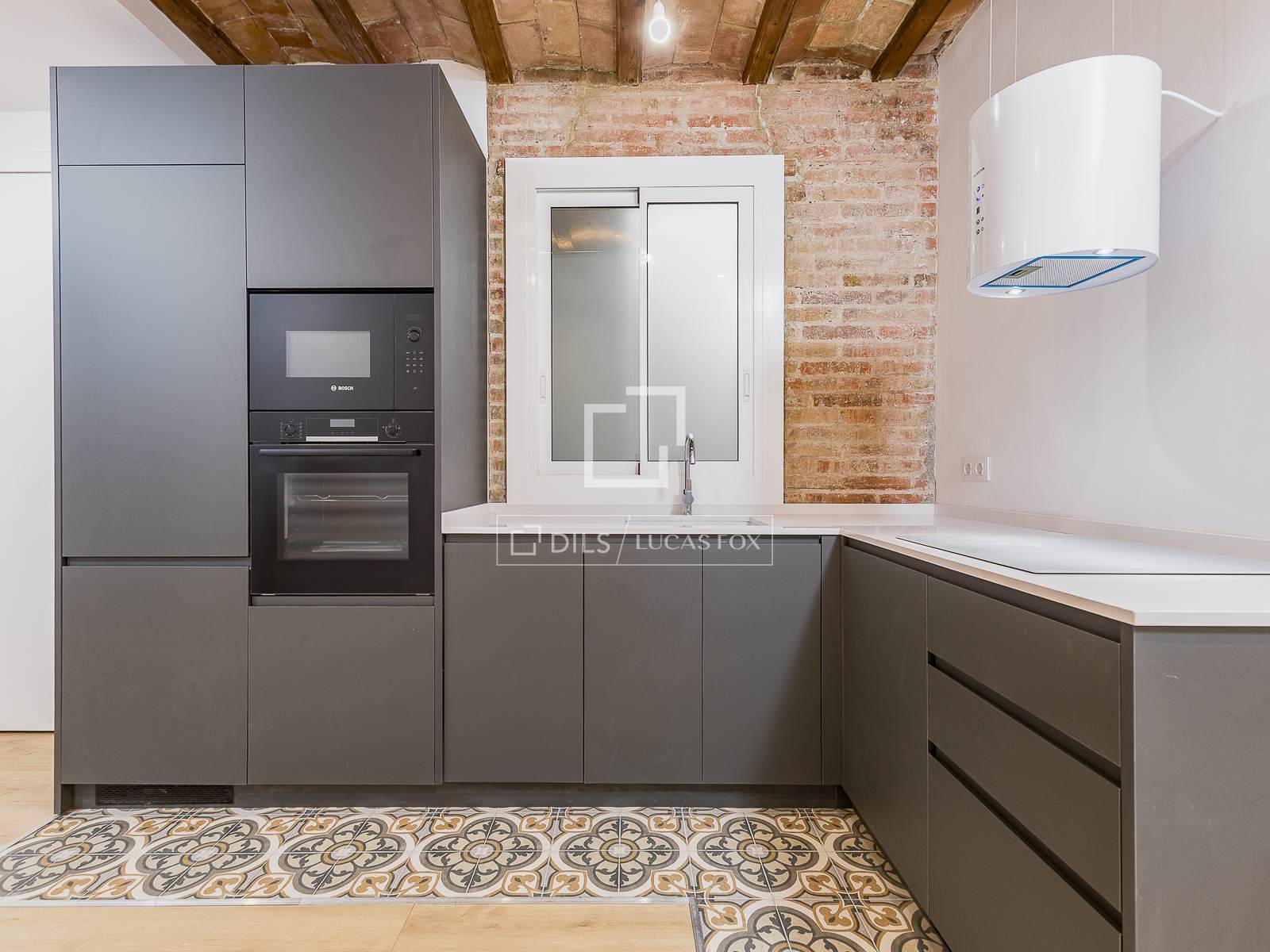 Apartament w Barcelona, Hiszpania 2 sypialnie, 80 mkw. nr 150799