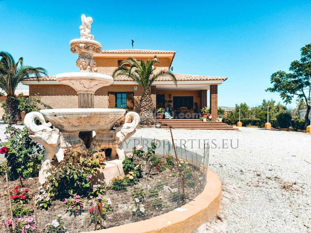 Villa à Caniles, Granada, Espagne 5 chambres, 580 m2 No. 113122