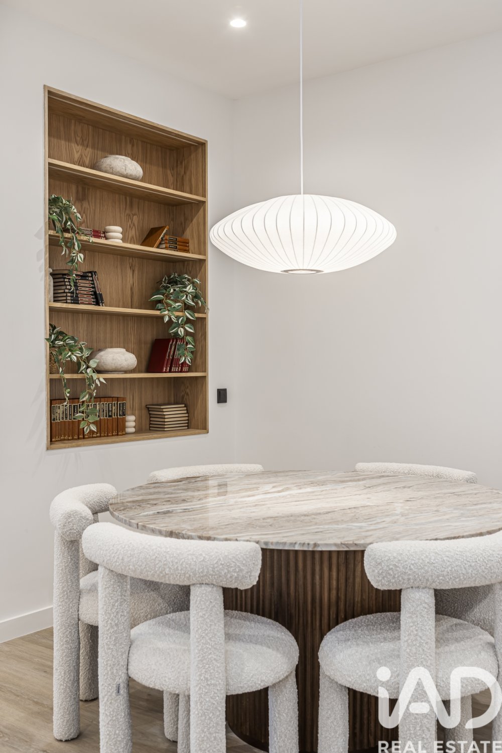 Apartment in Madrid, Spain 2 bedrooms, 113 sq.m. No. 172530