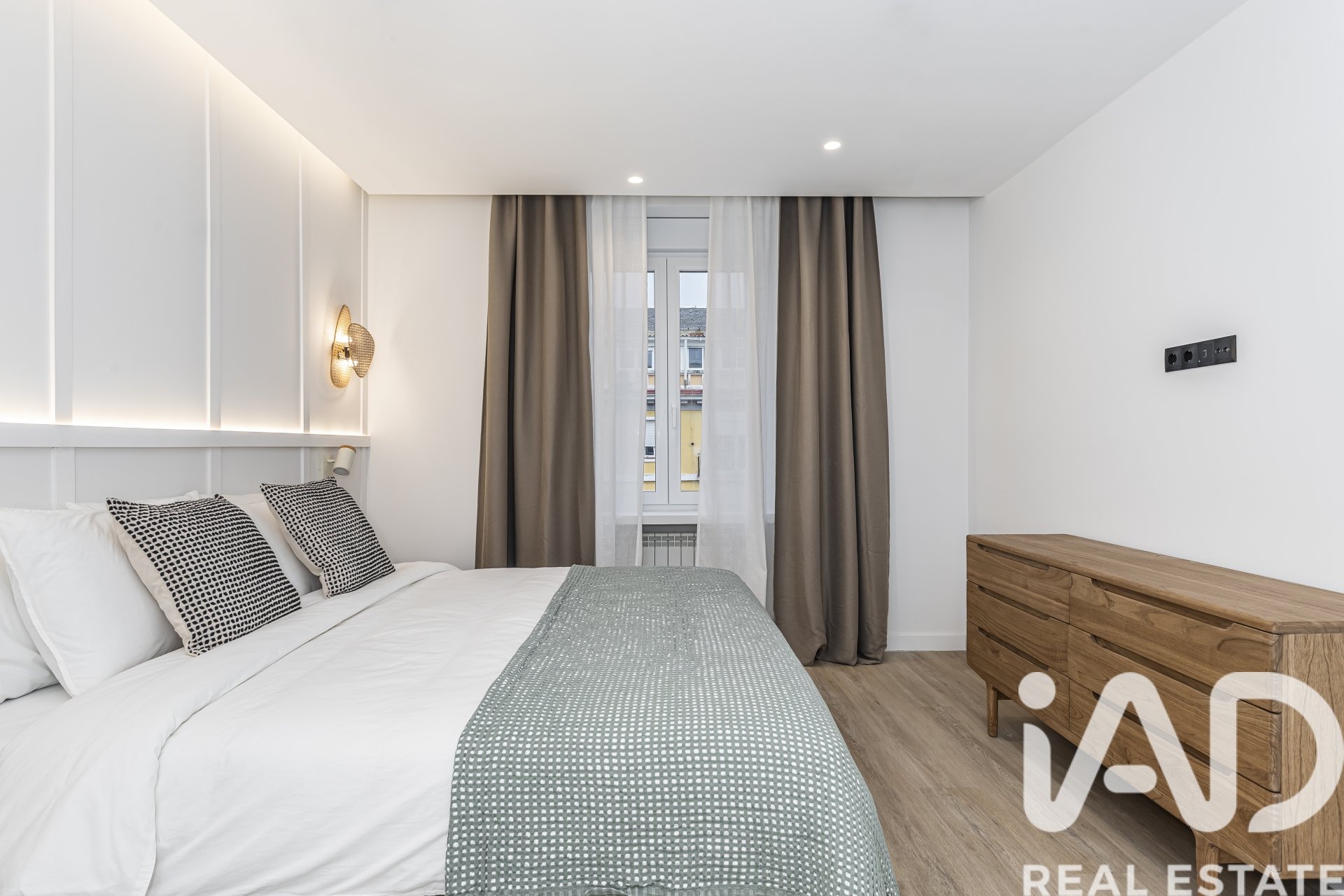 Apartment in Madrid, Spain 2 bedrooms, 113 sq.m. No. 172530