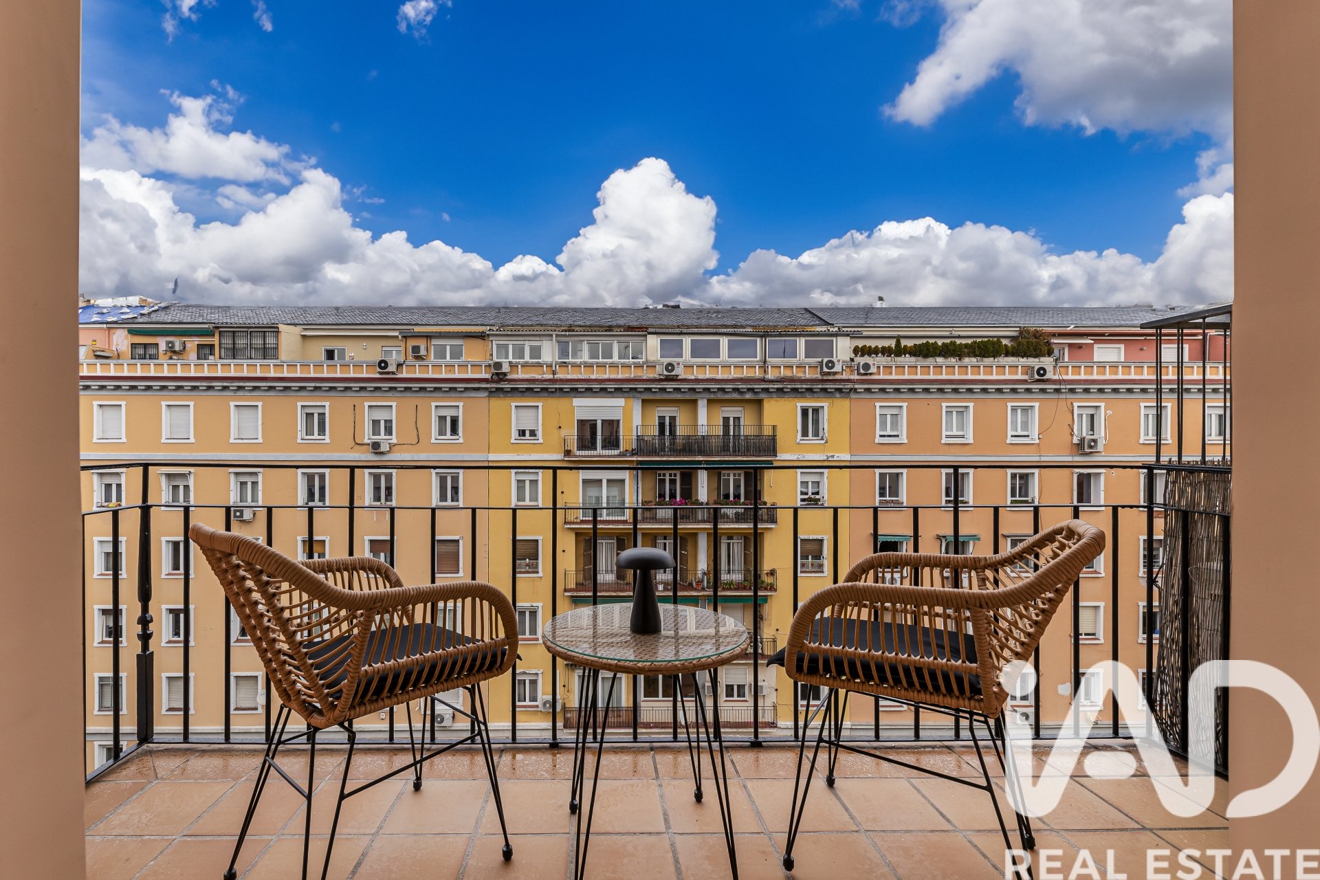 Apartment in Madrid, Spain 2 bedrooms, 113 sq.m. No. 172530