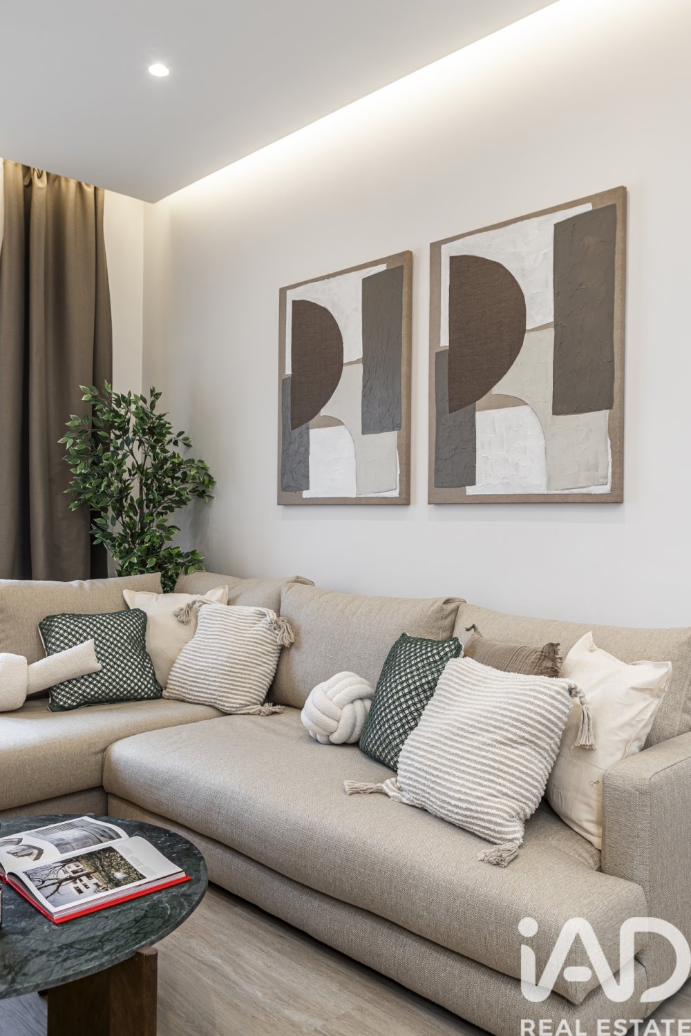 Apartment in Madrid, Spain 2 bedrooms, 113 sq.m. No. 172530