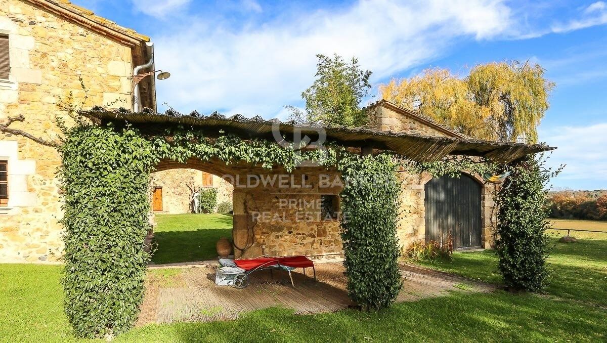 Hus i Caldes de Malavella, Girona, Spanien 7 sovrum, 993 kvm. Nr. 160409