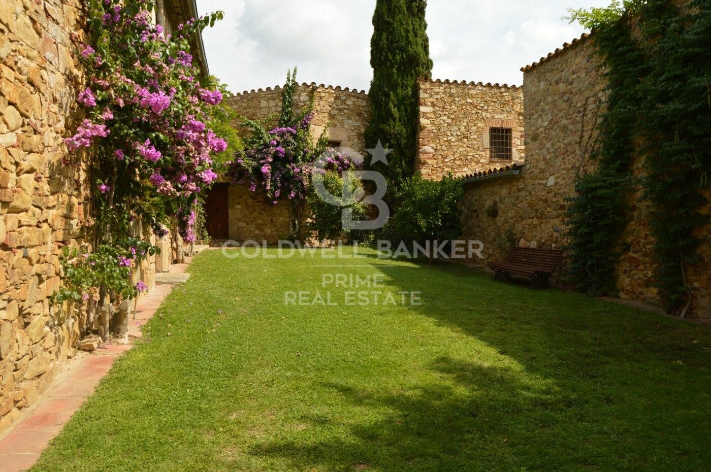 Hus i Caldes de Malavella, Girona, Spanien 7 sovrum, 993 kvm. Nr. 160409