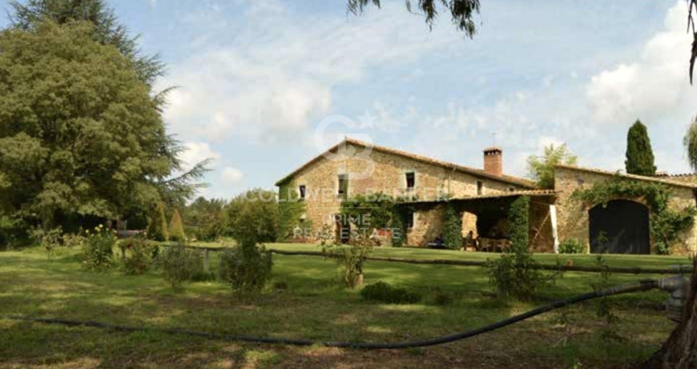 Hus i Caldes de Malavella, Girona, Spanien 7 sovrum, 993 kvm. Nr. 160409