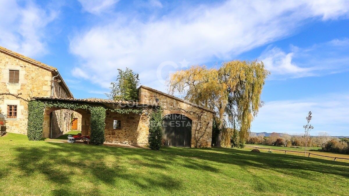 Hus i Caldes de Malavella, Girona, Spanien 7 sovrum, 993 kvm. Nr. 160409