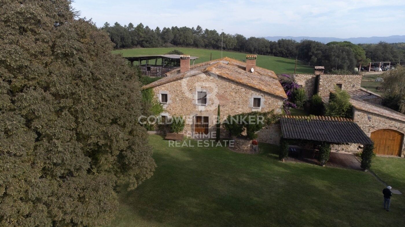 Hus i Caldes de Malavella, Girona, Spanien 7 sovrum, 993 kvm. Nr. 160409