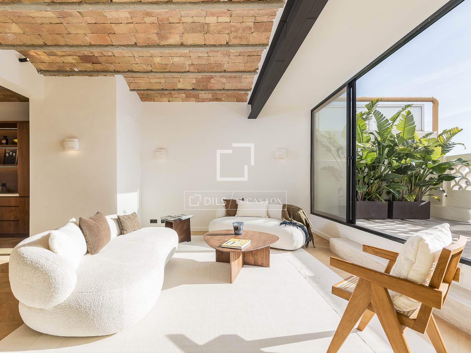 Kattohuoneisto Barcelona, Espanja 4 makuuhuonetta, 186 m2 No. 150403
