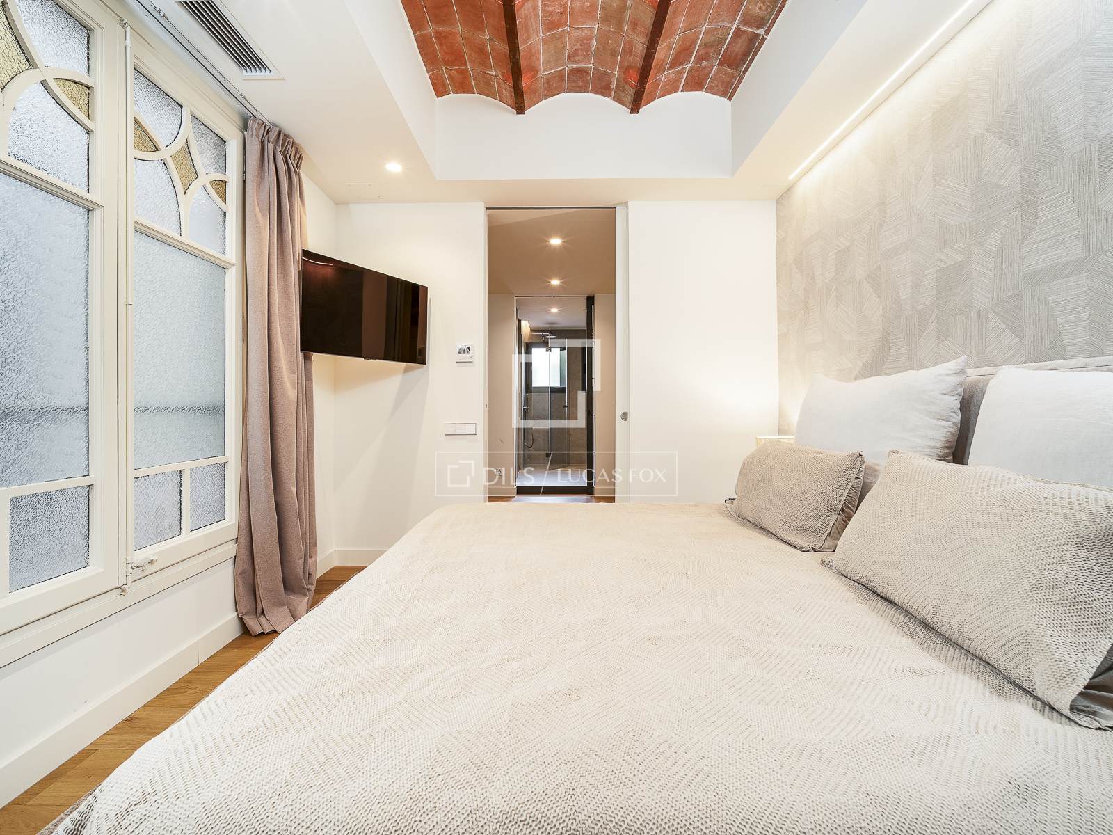 Apartment à Barcelona, Espagne 3 chambres, 129 m2 No. 196225