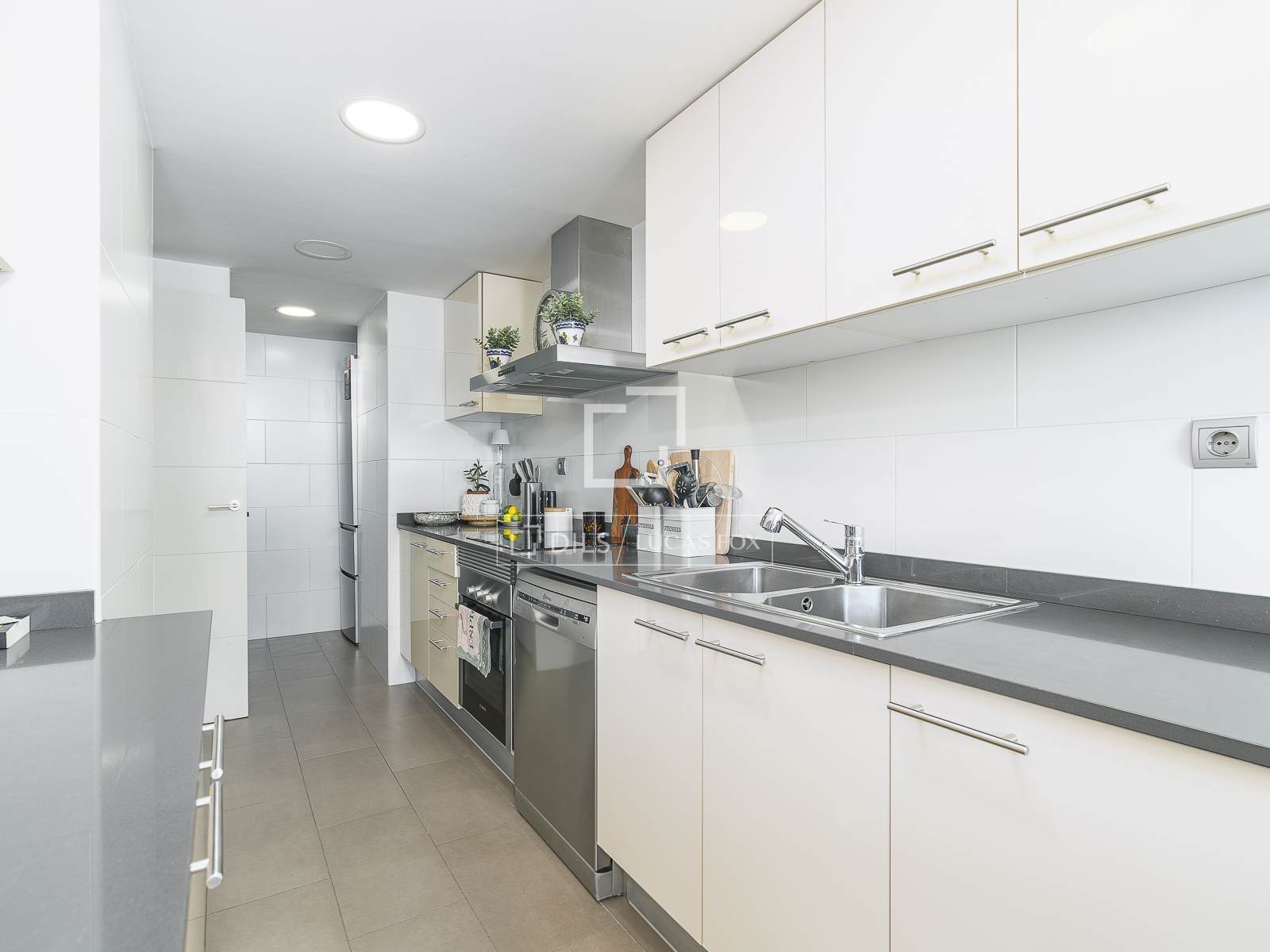 Apartment à Barcelona, Espagne 2 chambres, 105 m2 No. 196224