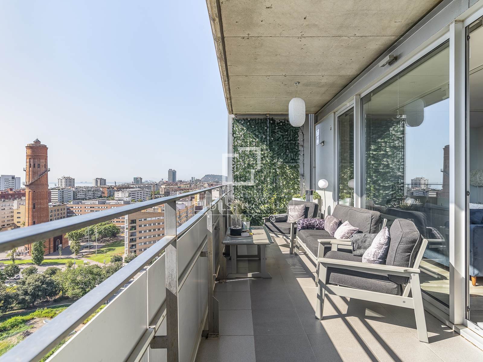 Apartment à Barcelona, Espagne 2 chambres, 105 m2 No. 196224