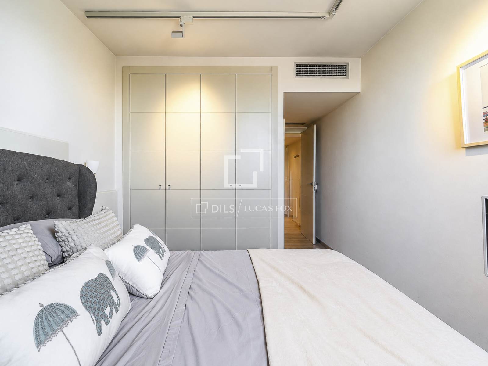 Apartment à Barcelona, Espagne 2 chambres, 105 m2 No. 196224