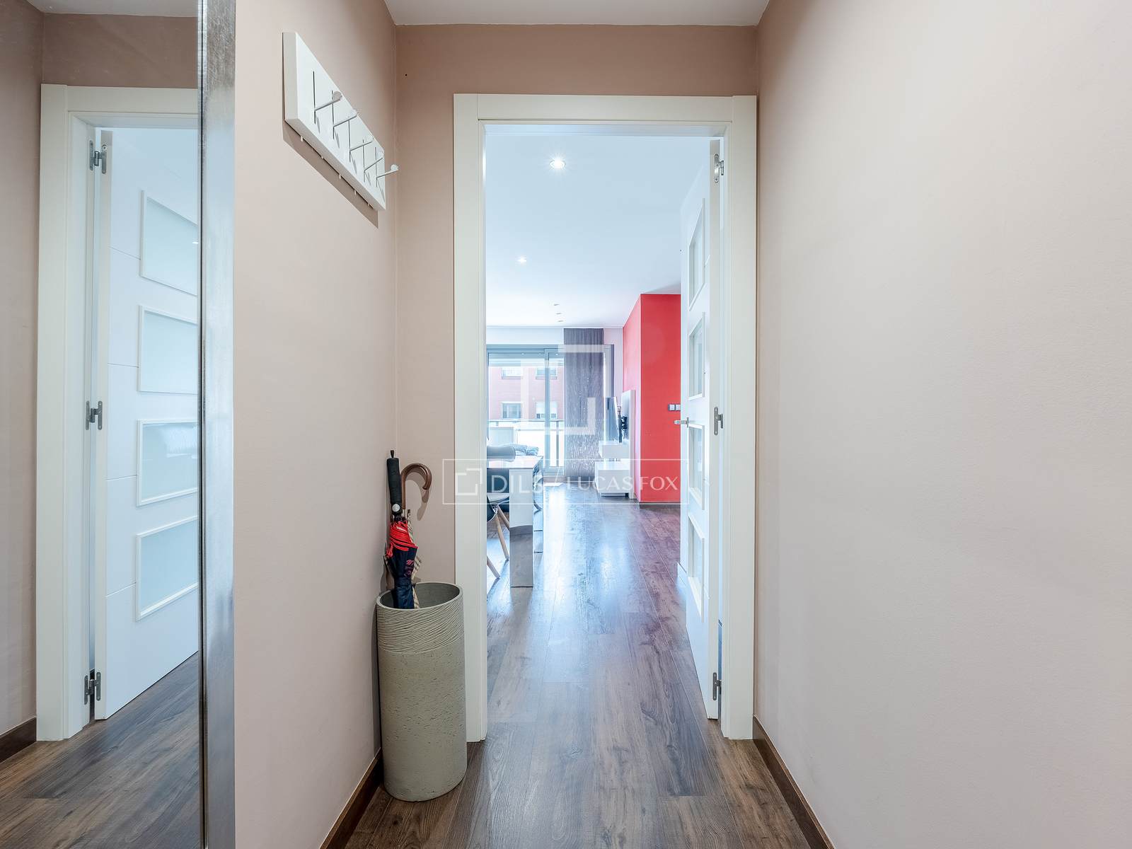 Dzīvoklis Sant Just Desvern, Barcelona, Spānijā 2 istabas, 88 m2 Nr. 196228