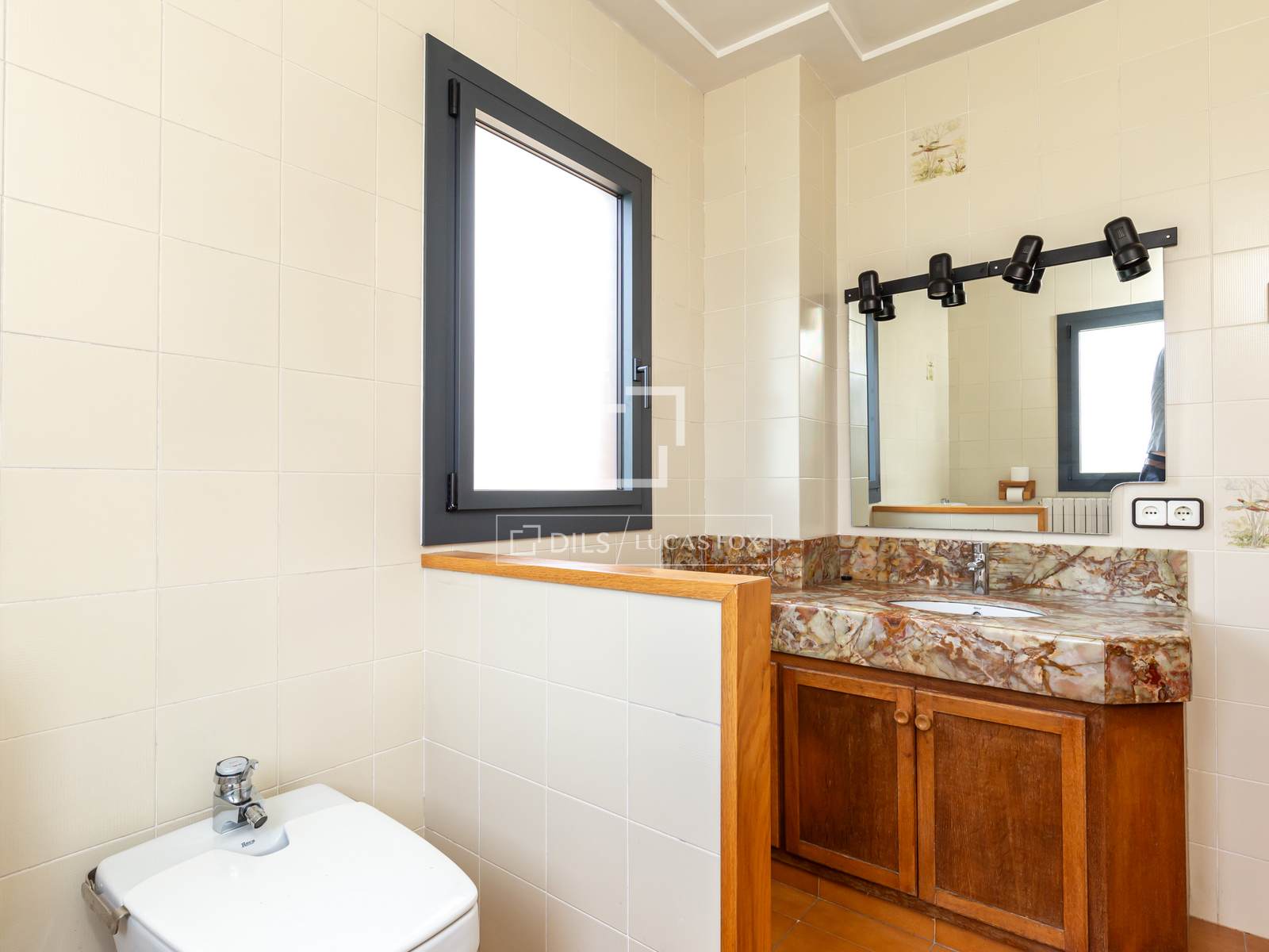 Villa à Sant Cugat Del Valles, Barcelona, Espagne 6 chambres, 321 m2 No. 196226