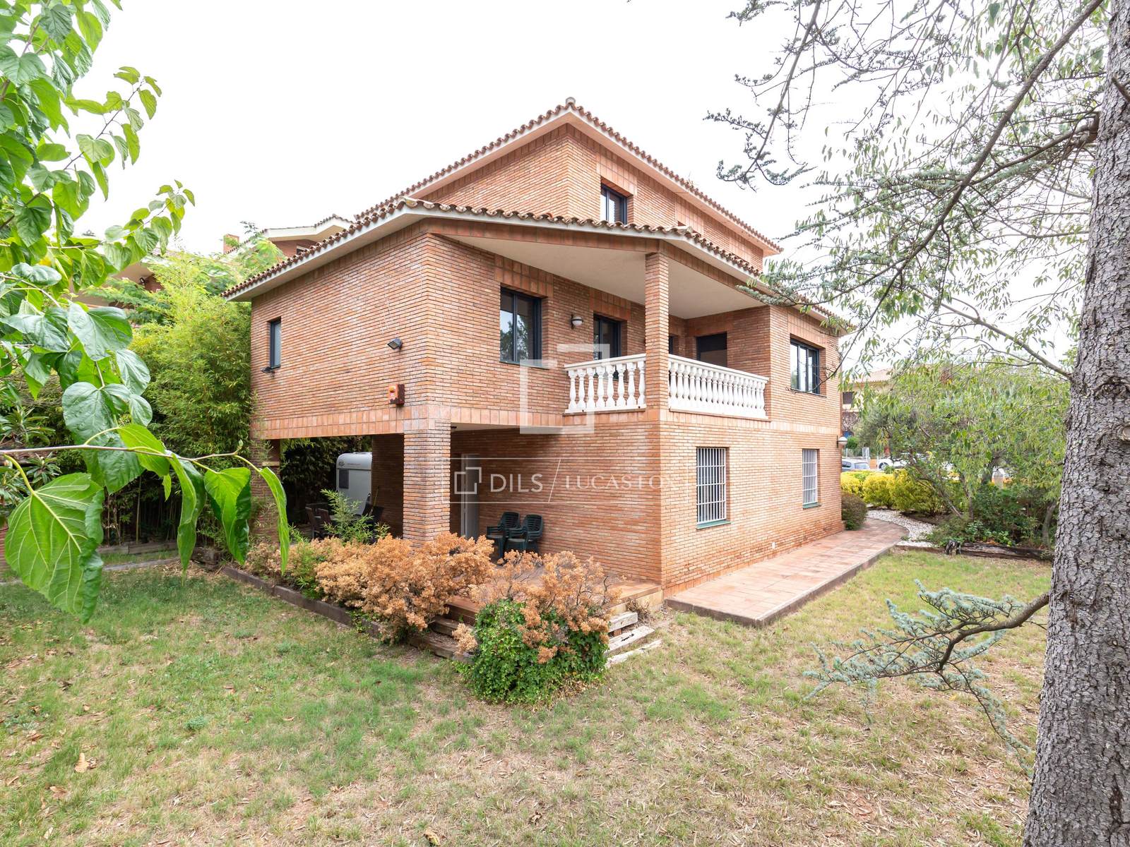 Villa à Sant Cugat Del Valles, Barcelona, Espagne 6 chambres, 321 m2 No. 196226