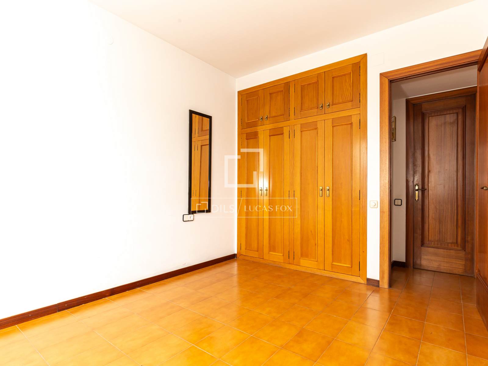 Villa à Sant Cugat Del Valles, Barcelona, Espagne 6 chambres, 321 m2 No. 196226