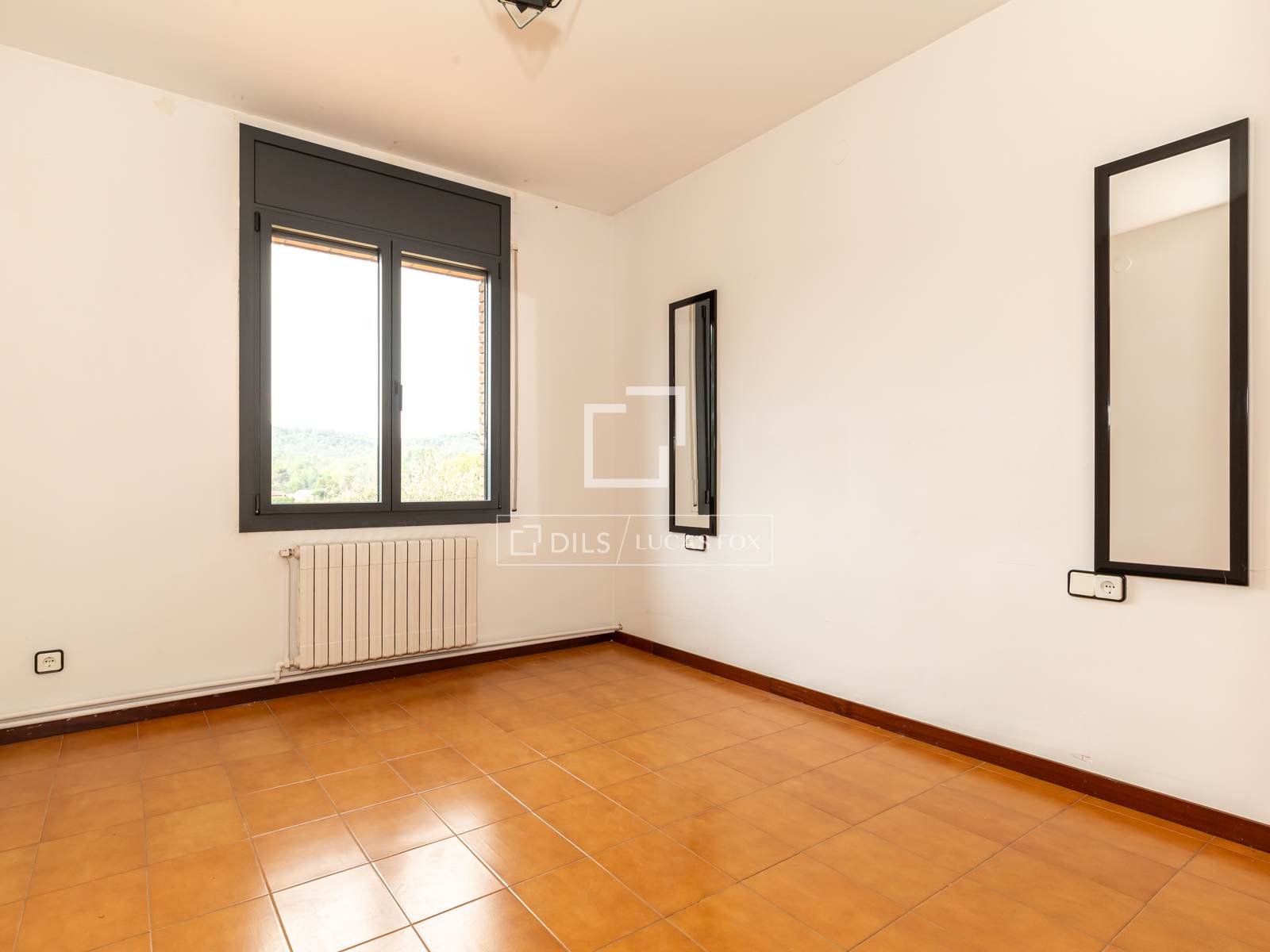 Villa à Sant Cugat Del Valles, Barcelona, Espagne 6 chambres, 321 m2 No. 196226