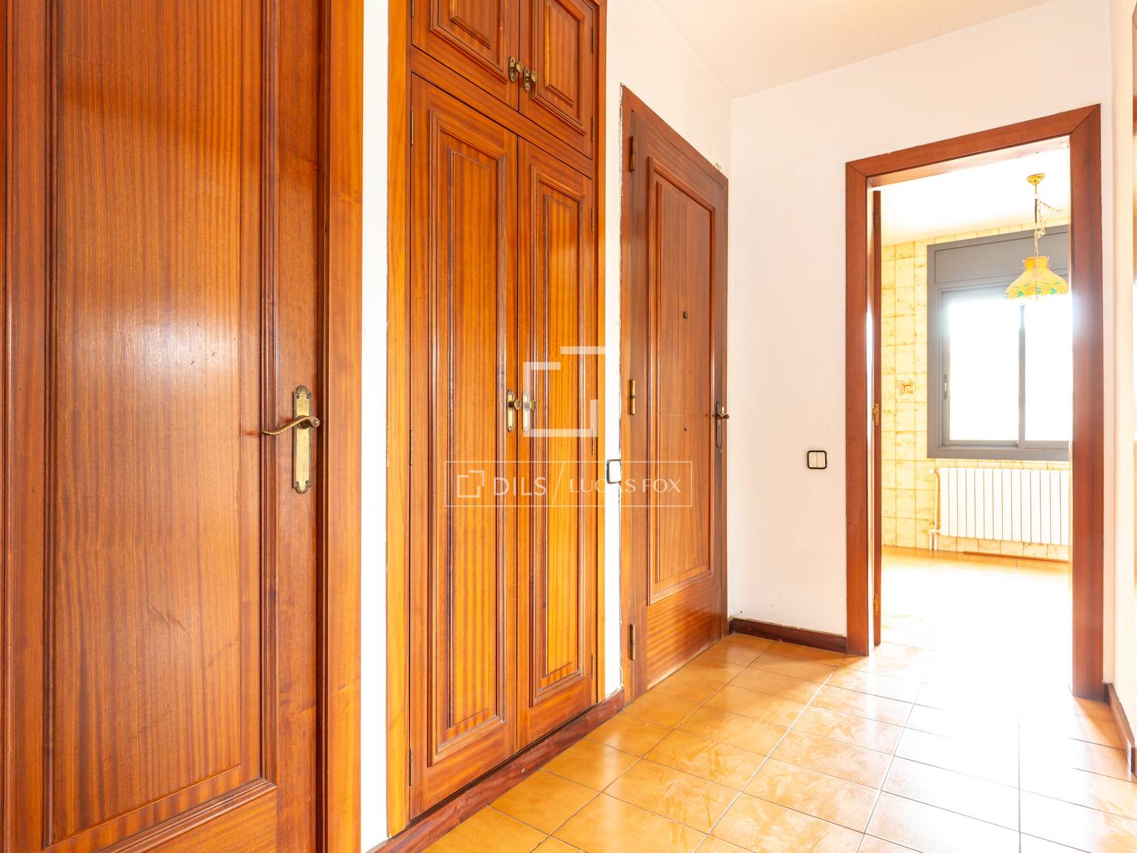 Villa à Sant Cugat Del Valles, Barcelona, Espagne 6 chambres, 321 m2 No. 196226