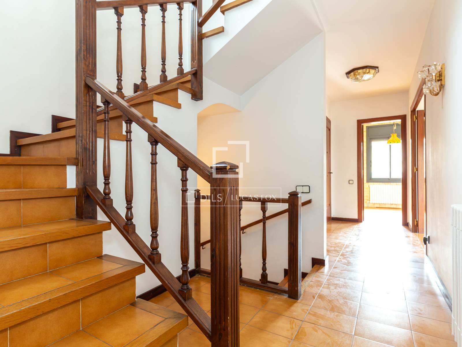 Villa à Sant Cugat Del Valles, Barcelona, Espagne 6 chambres, 321 m2 No. 196226