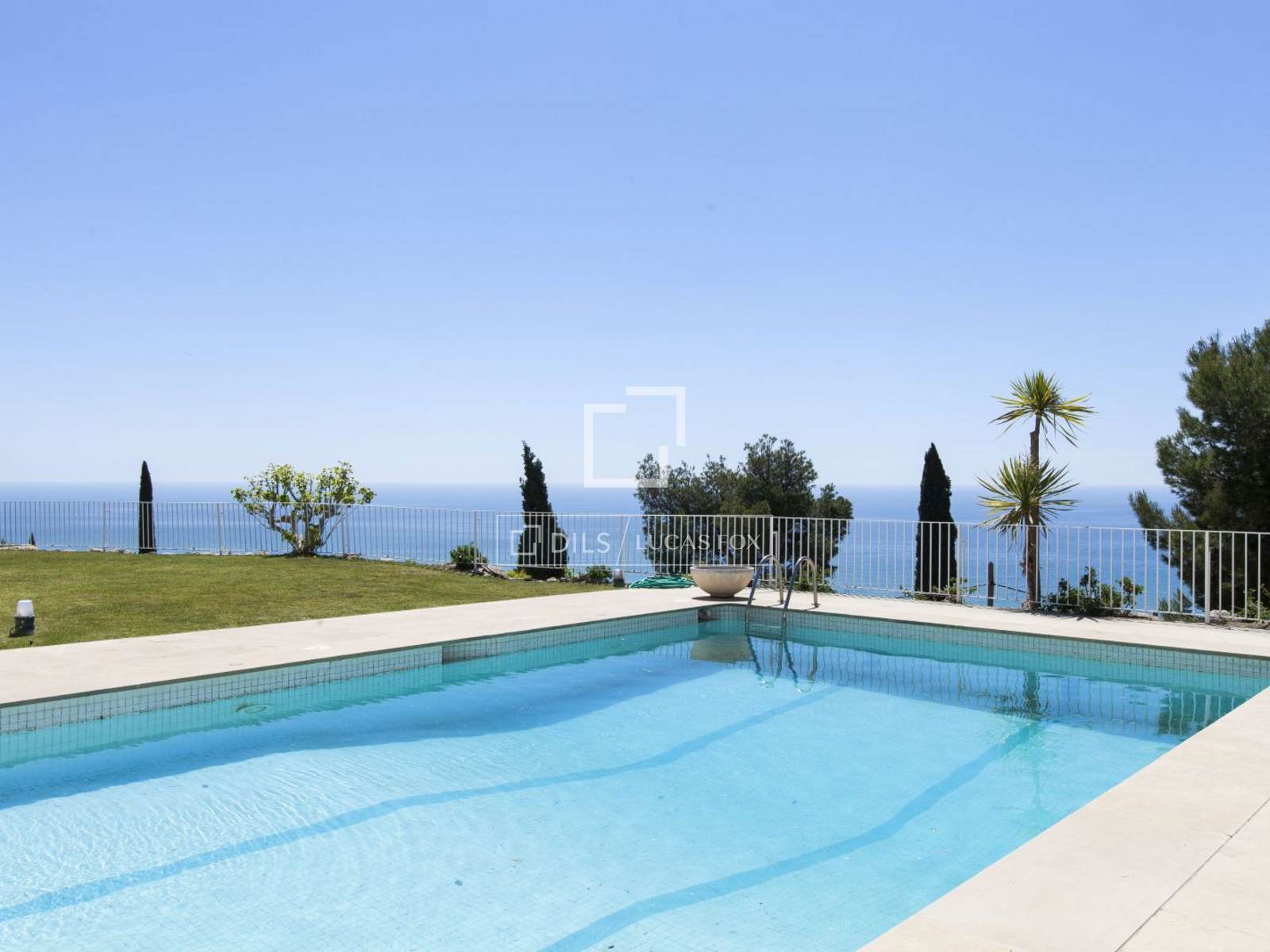 Villa a Castelldefels, Barcelona, Spagna 6 camere da letto, 770 mq. N° 150412