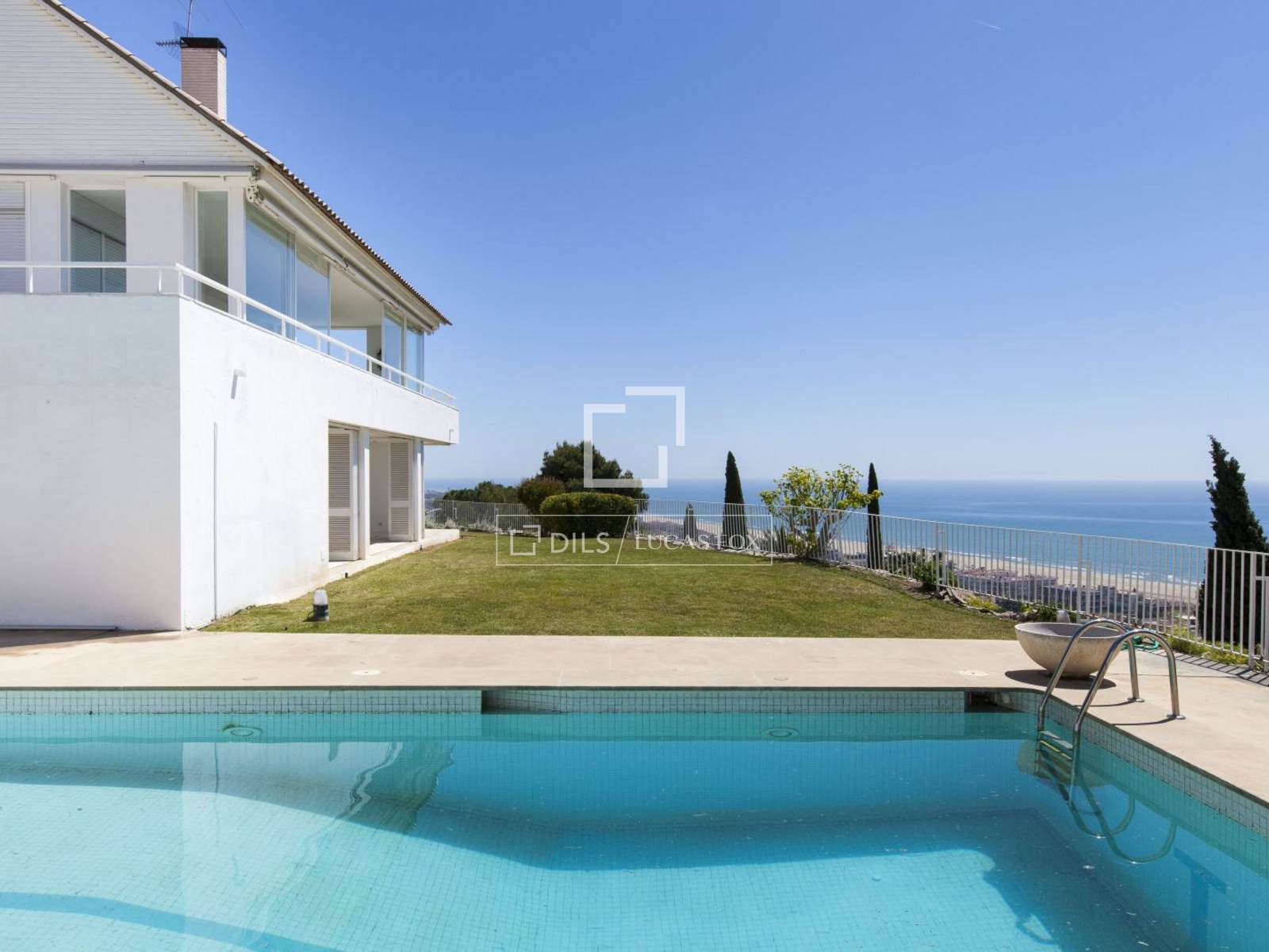 Villa a Castelldefels, Barcelona, Spagna 6 camere da letto, 770 mq. N° 150412