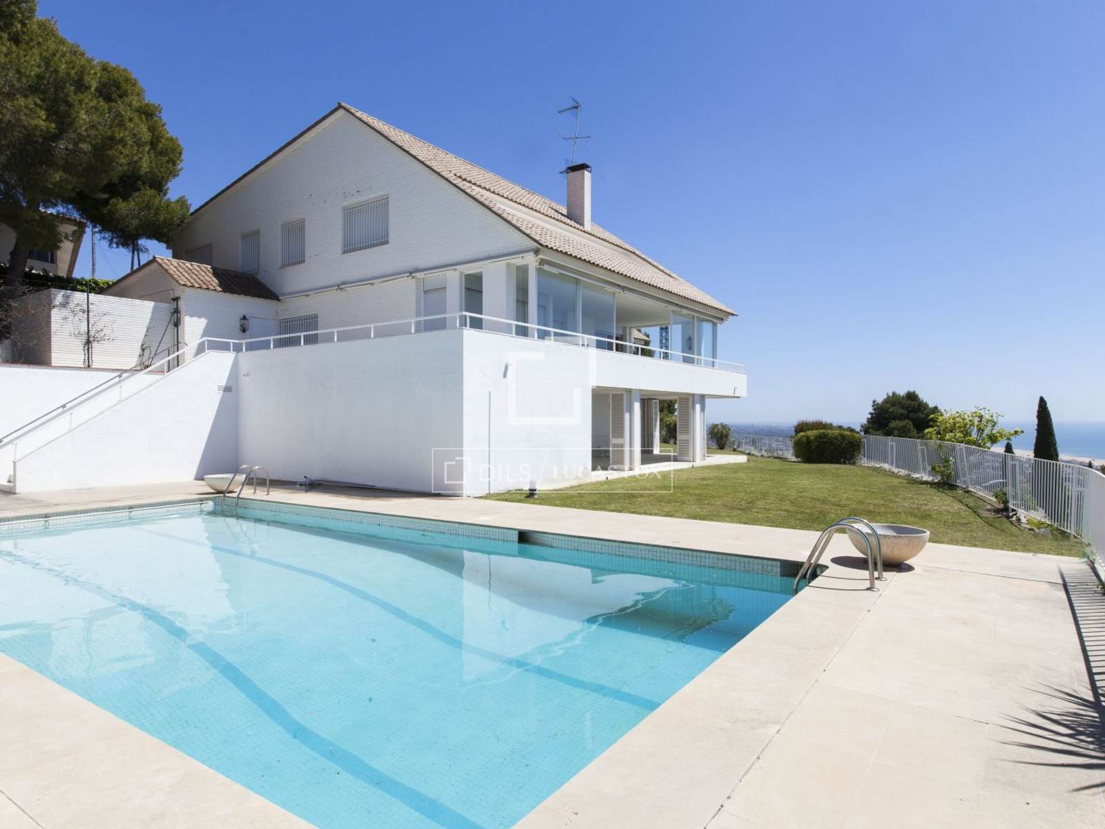 Villa a Castelldefels, Barcelona, Spagna 6 camere da letto, 770 mq. N° 150412