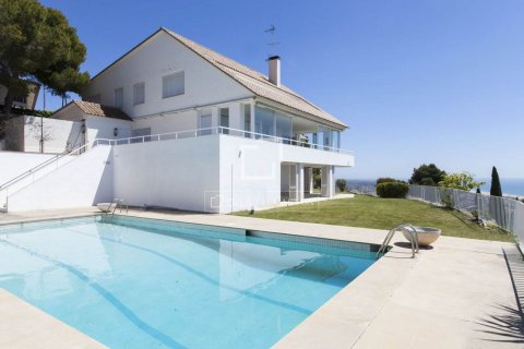 Huvila Castelldefels, Barcelona, Espanja 6 makuuhuonetta, 770 m2 No. 150412