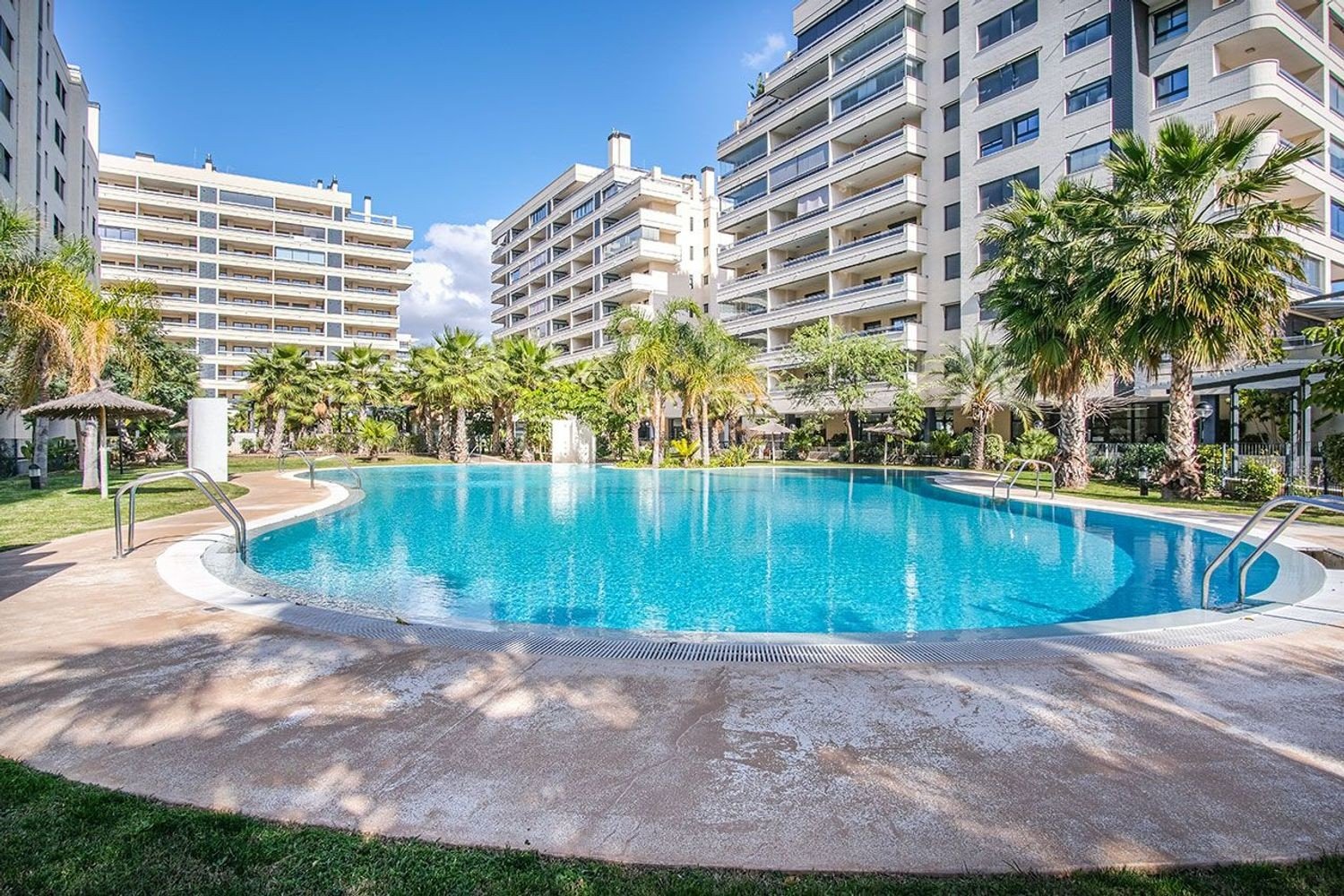 Apartamento en Alicante, España 2 dormitorios, 117 m2 No. 138336