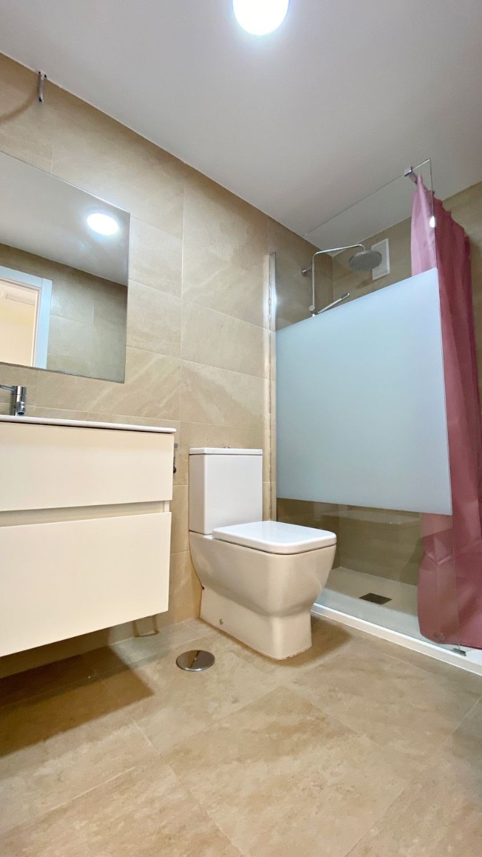 Apartamento en Alicante, España 2 dormitorios, 117 m2 No. 138336