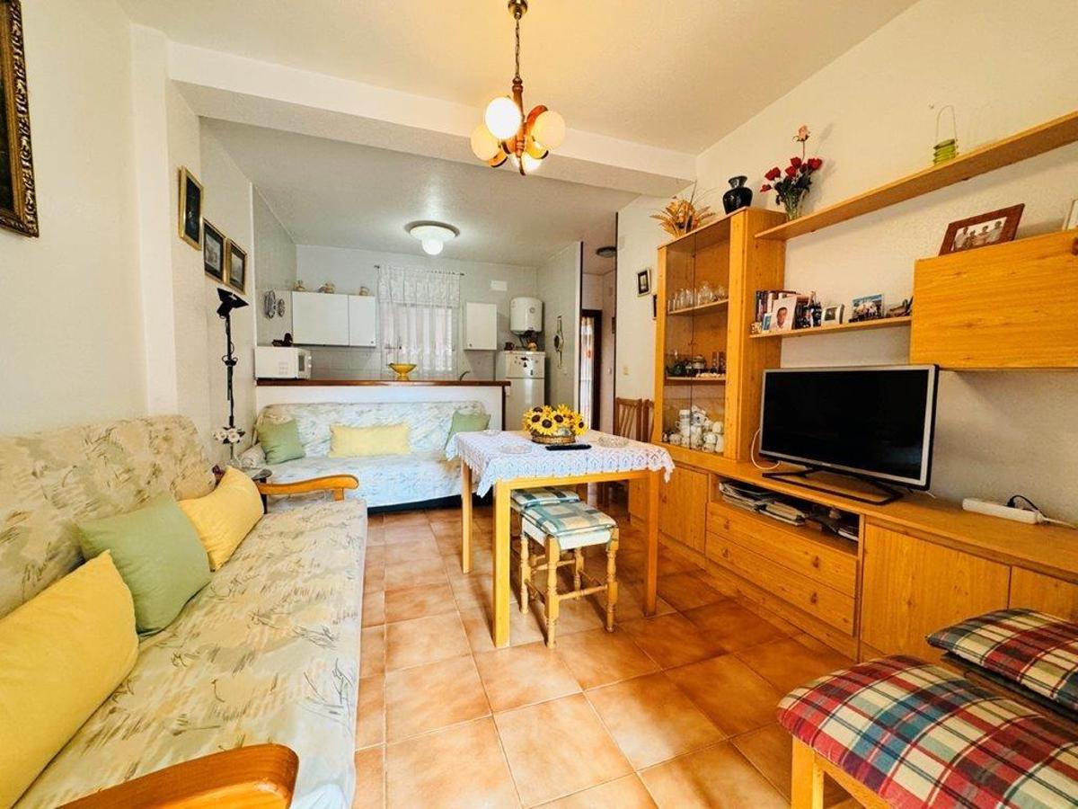 Apartment à Torrevieja, Alicante, Espagne 1 chambre, 56 m2 No. 183861