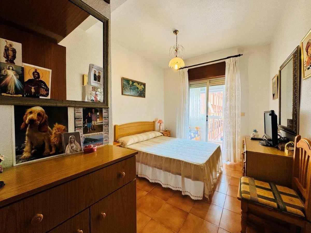 Apartment à Torrevieja, Alicante, Espagne 1 chambre, 56 m2 No. 183861