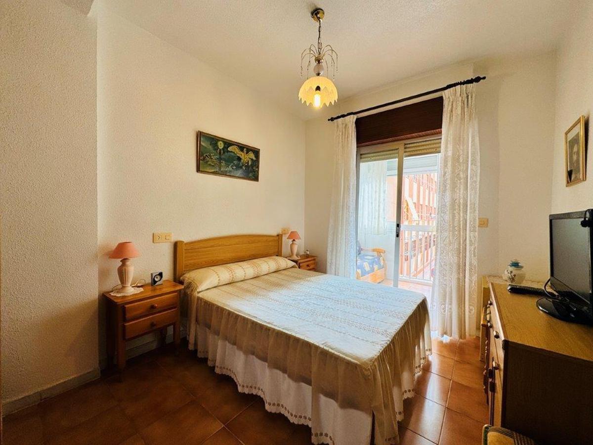 Apartment à Torrevieja, Alicante, Espagne 1 chambre, 56 m2 No. 183861