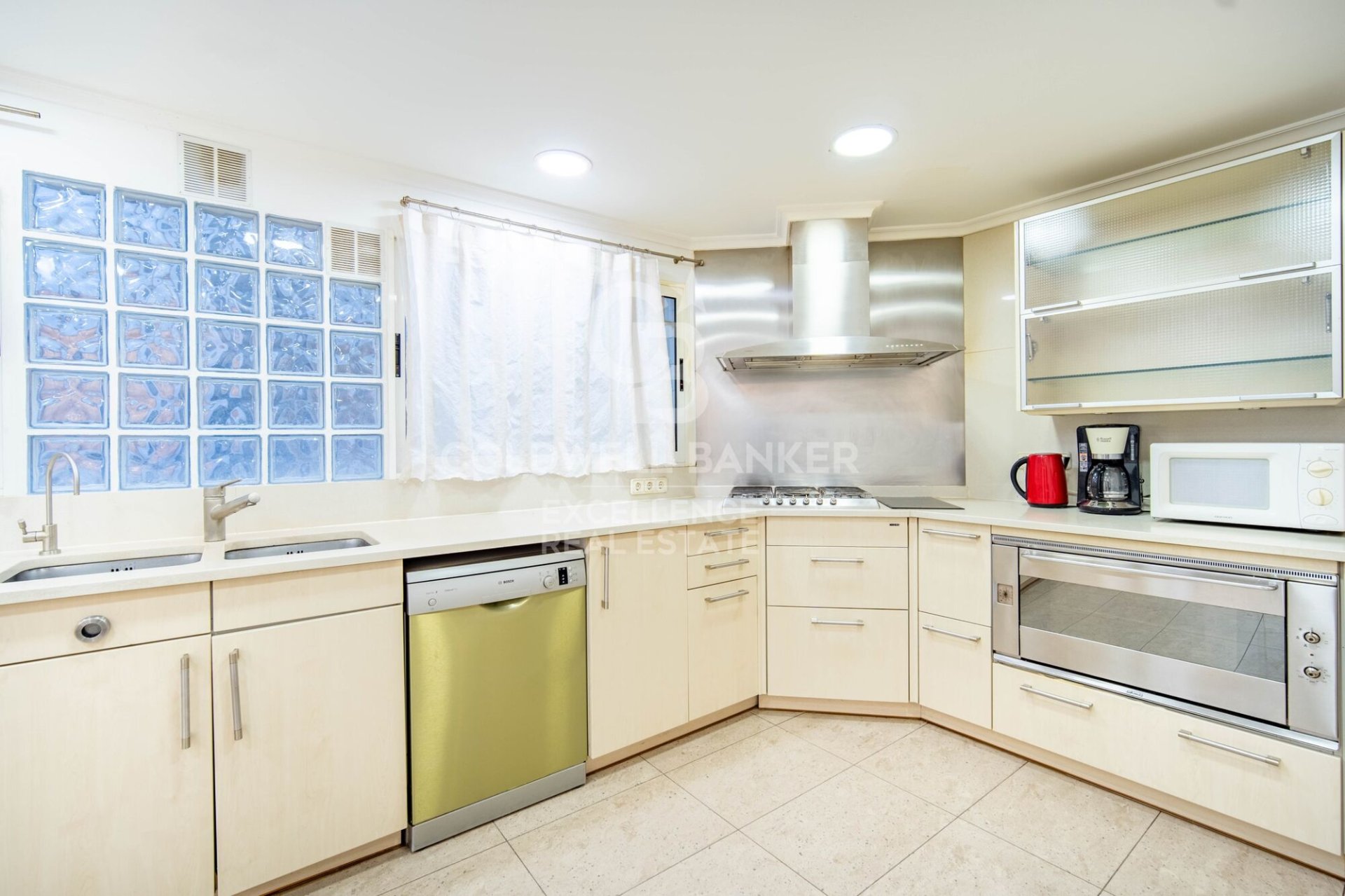 Apartament w Valencia, Hiszpania 5 sypialni, 384 mkw. nr 157525