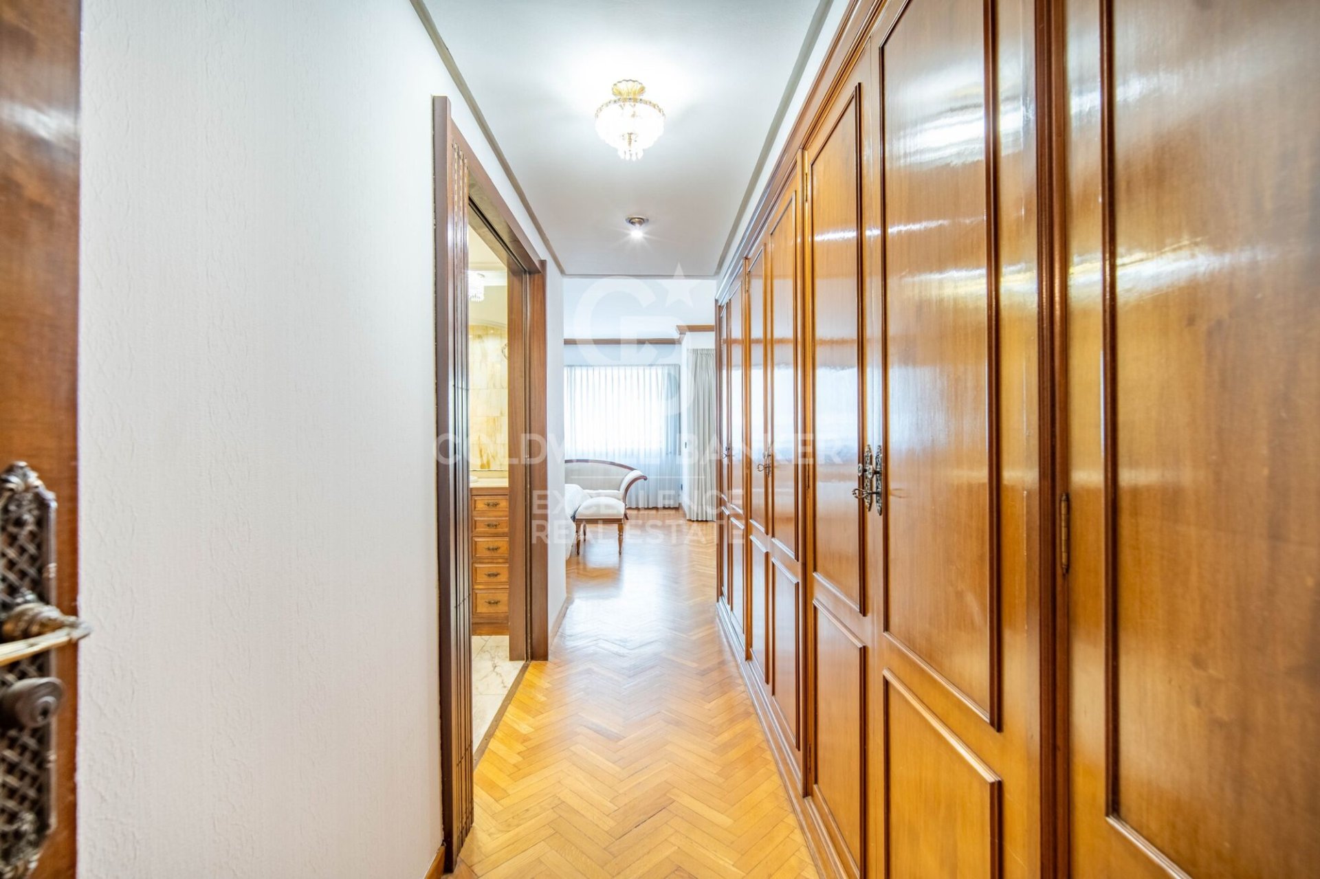 Apartament w Valencia, Hiszpania 5 sypialni, 384 mkw. nr 157525