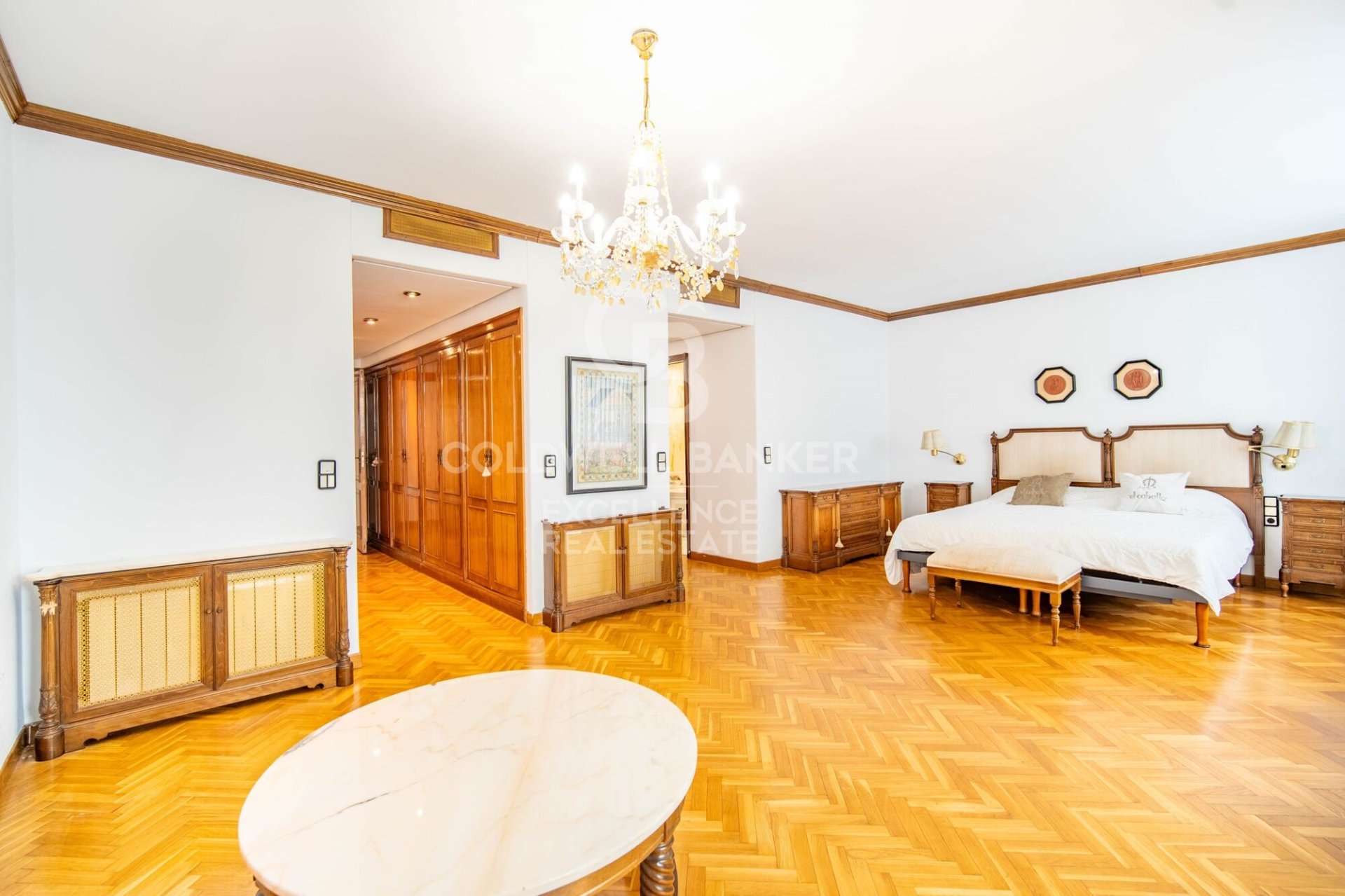 Apartament w Valencia, Hiszpania 5 sypialni, 384 mkw. nr 157525