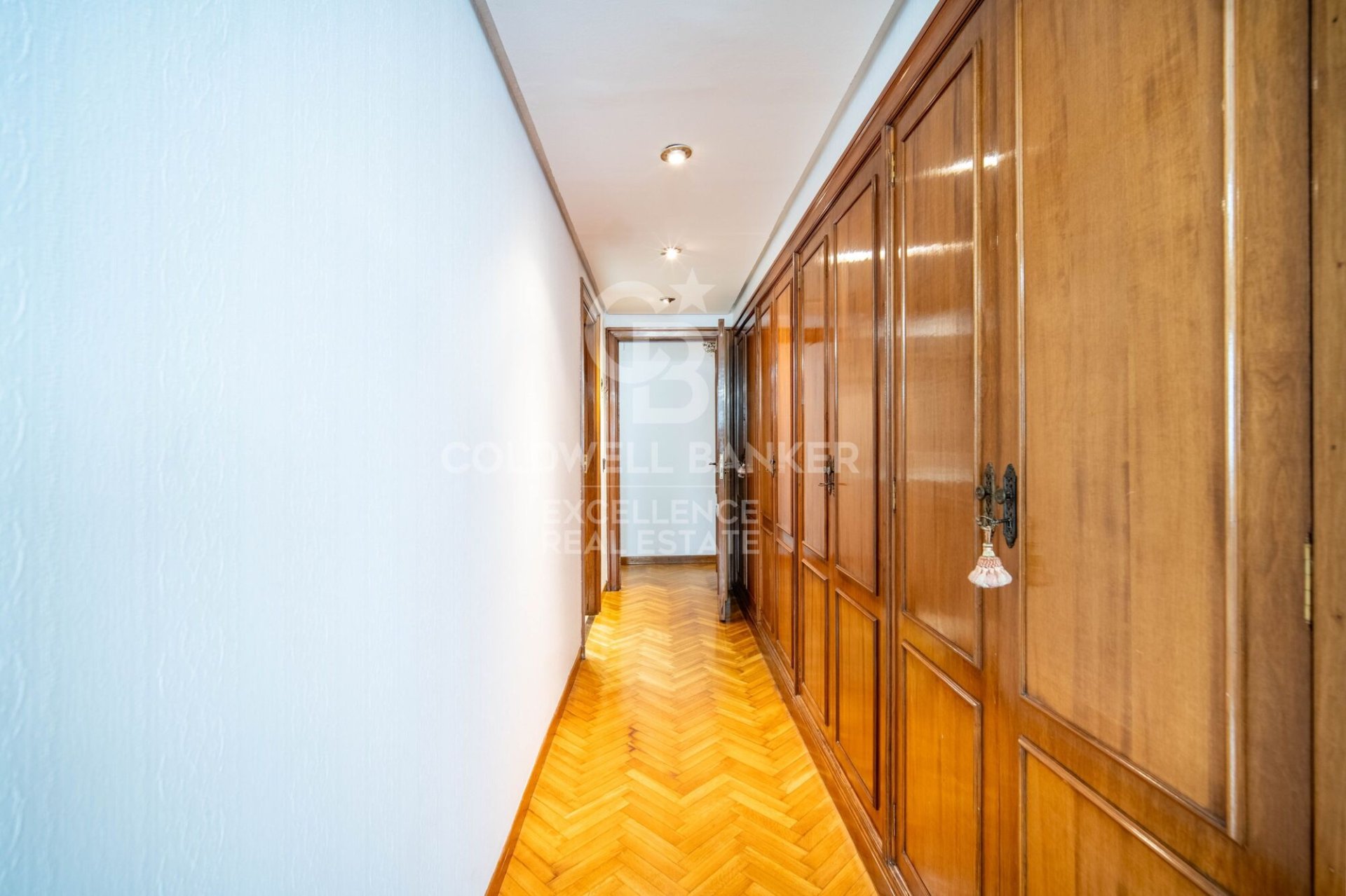 Apartament w Valencia, Hiszpania 5 sypialni, 384 mkw. nr 157525