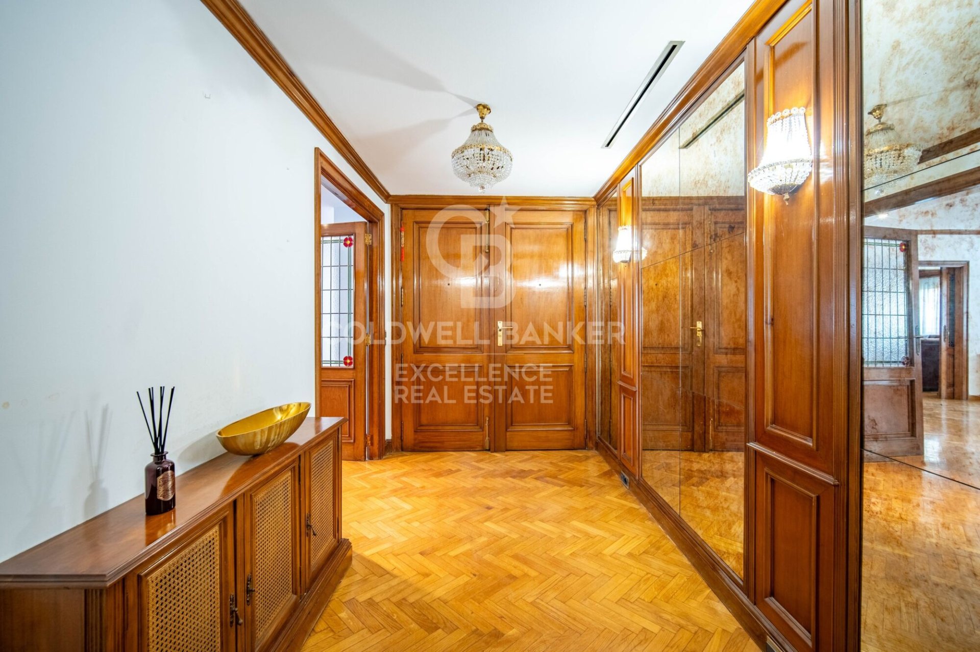 Apartament w Valencia, Hiszpania 5 sypialni, 384 mkw. nr 157525