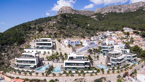 Villa i Calpe, Alicante, Spanien 4 sovrum, 410 kvm. Nr. 164994