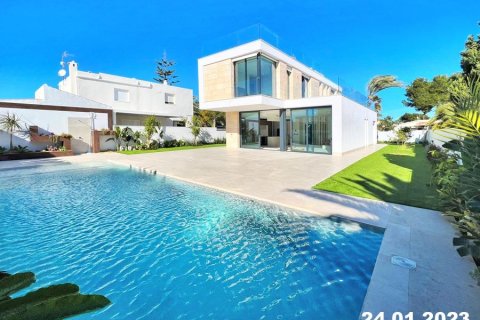 Villa en La Zenia, Alicante, España 4 dormitorios, 216 m2 No. 164992