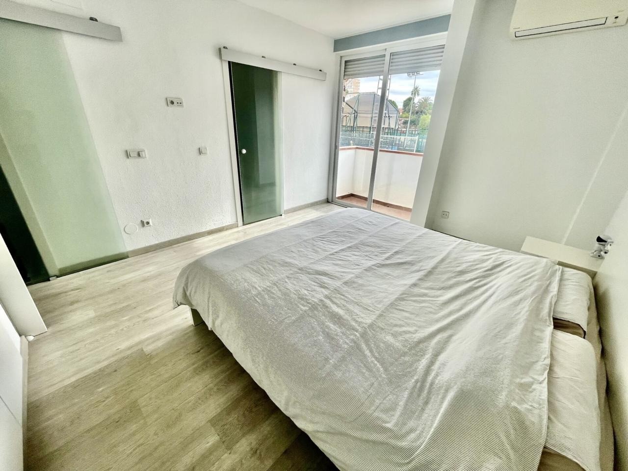 Дуплекс в Сан-Хуан, Аликанте, Испания 4 спальни, 381м2 №138342